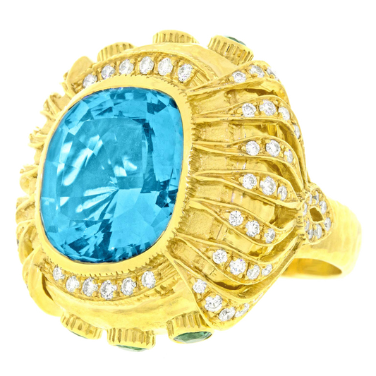 Gorgeous Organo Chic Aquamarine Diamond and Gold Ring