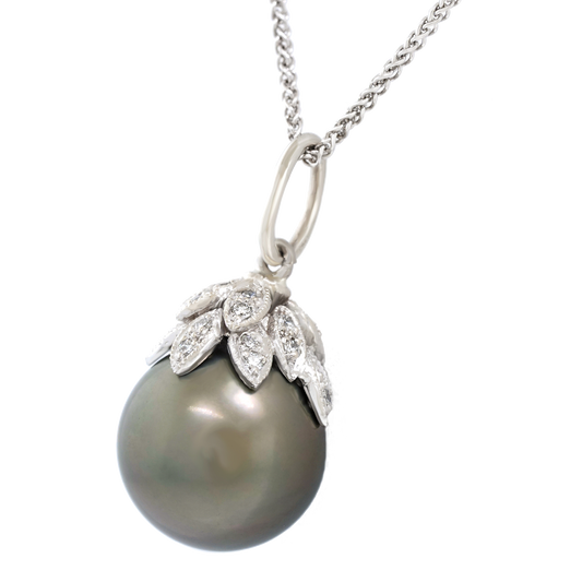 #27278 - Pearl and Diamond Pendant