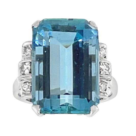#27406 - Art Deco 10.0 Carat Aquamarine and Diamond Ring
