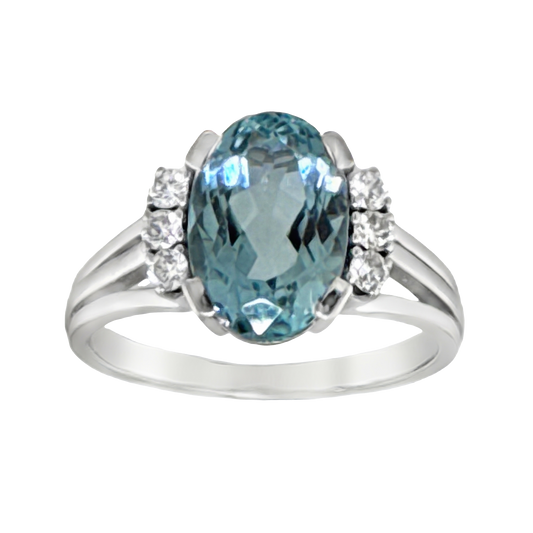 #27878 - 3.0 Carat Aquamarine and Diamond Ring