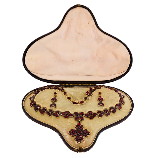 #27956 - Victorian Garnet Necklace and Earrings