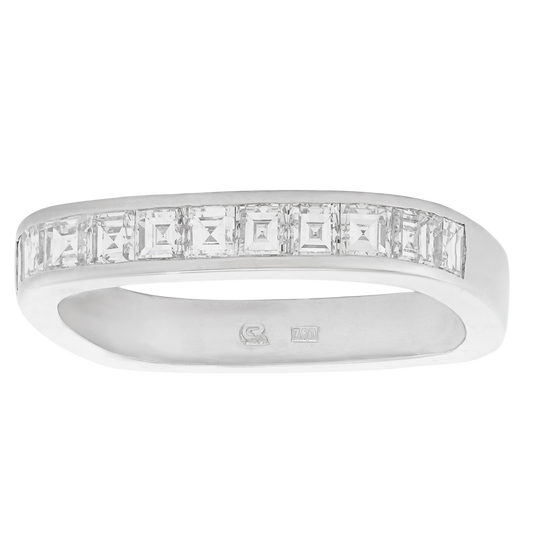 #28014 - Swiss Modern Diamond Band